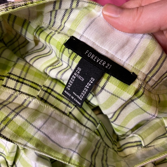 F21 green plaid skirt - Picture 4 of 8